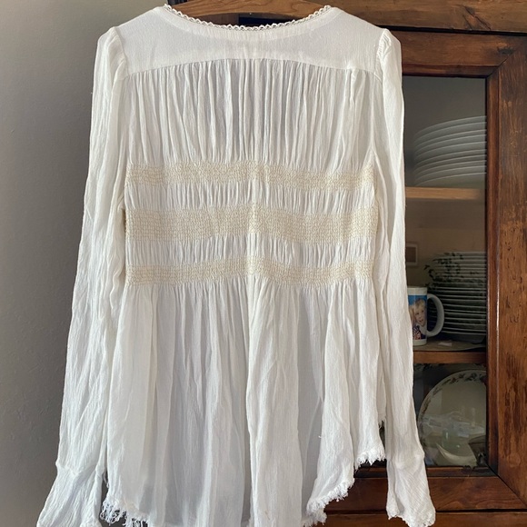 Free People White 60’s Style Blouse - Picture 12 of 12